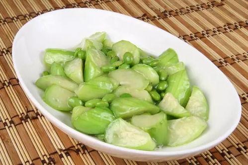 夏天吃的小白瓜,消暑解渴的夏日佳品